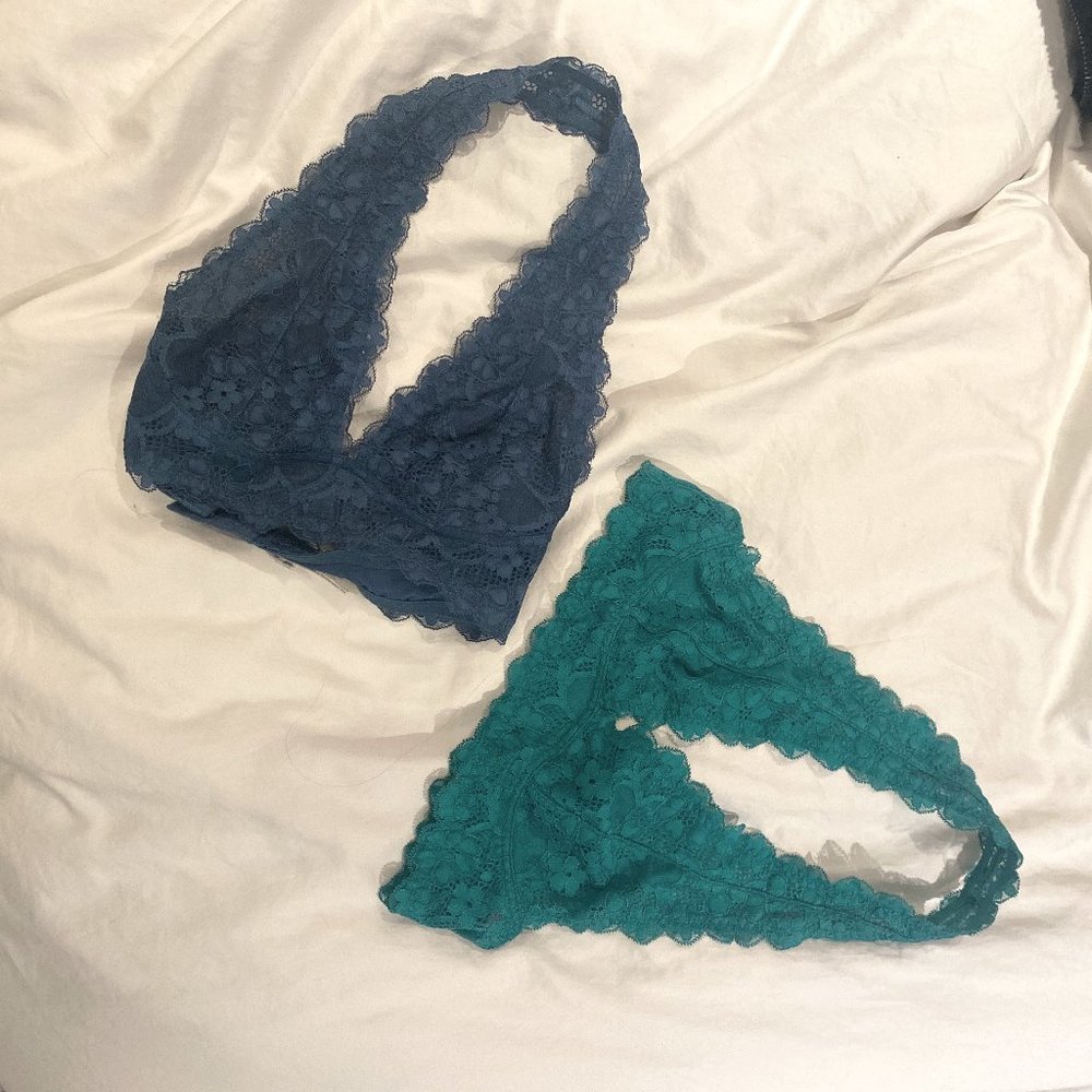 2 for 1 Free People halter top bralette